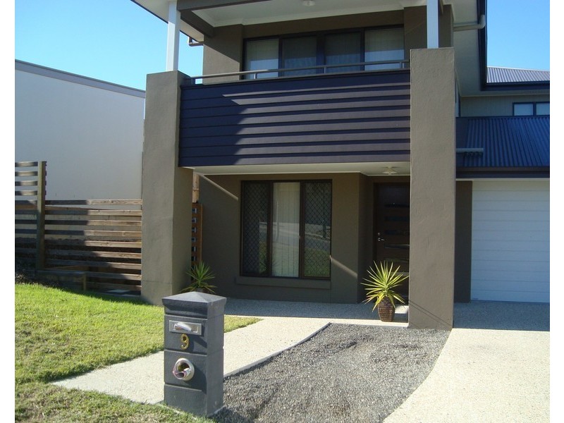 9 Lakeview Place, Springfield Lakes QLD 4300