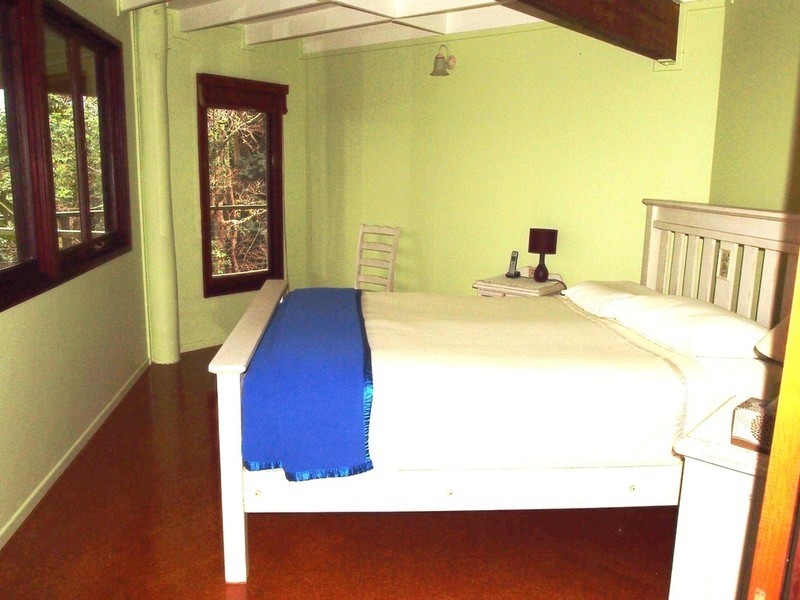 55 Fahey Road, Mount Glorious QLD 4520