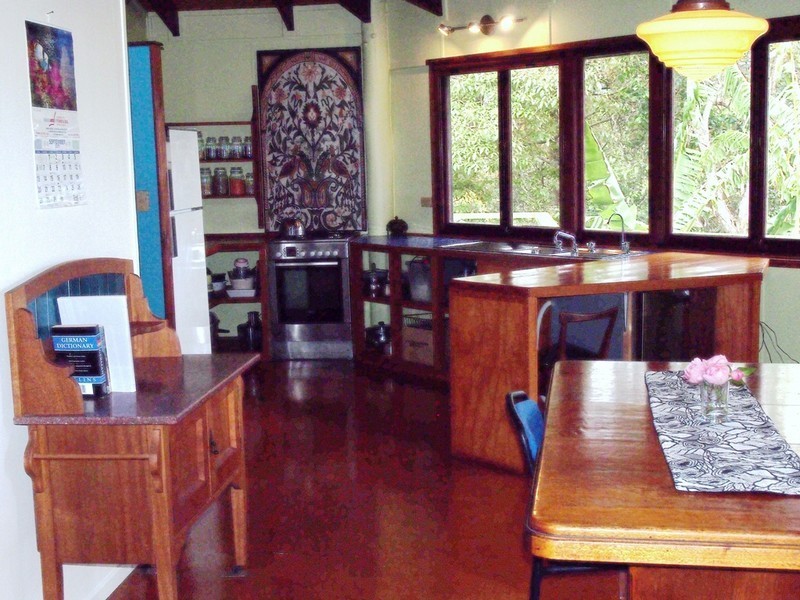 55 Fahey Road, Mount Glorious QLD 4520