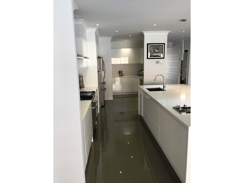 10 Grindelia Drive, Springfield Lakes QLD 4300