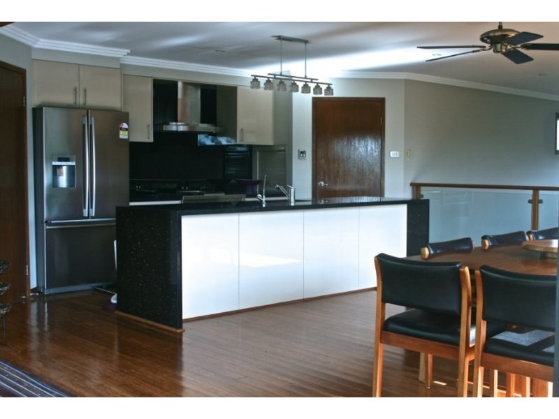 25 Earle Court, Tallai QLD 4213