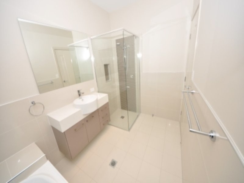 8 Halifax Circuit, Pimpama QLD 4209
