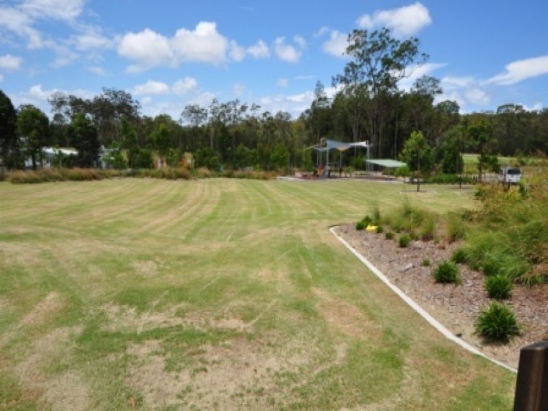 8 Halifax Circuit, Pimpama QLD 4209