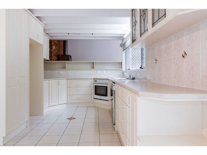 17 Lillian Street, Karalee QLD 4306