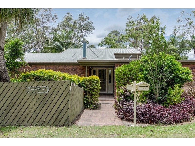 17 Lillian Street, Karalee QLD 4306