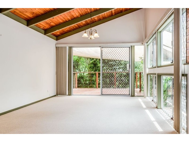 17 Lillian Street, Karalee QLD 4306