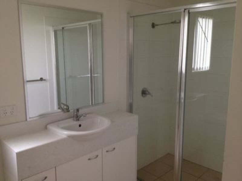 52/40 Gledson Street, North Booval QLD 4304