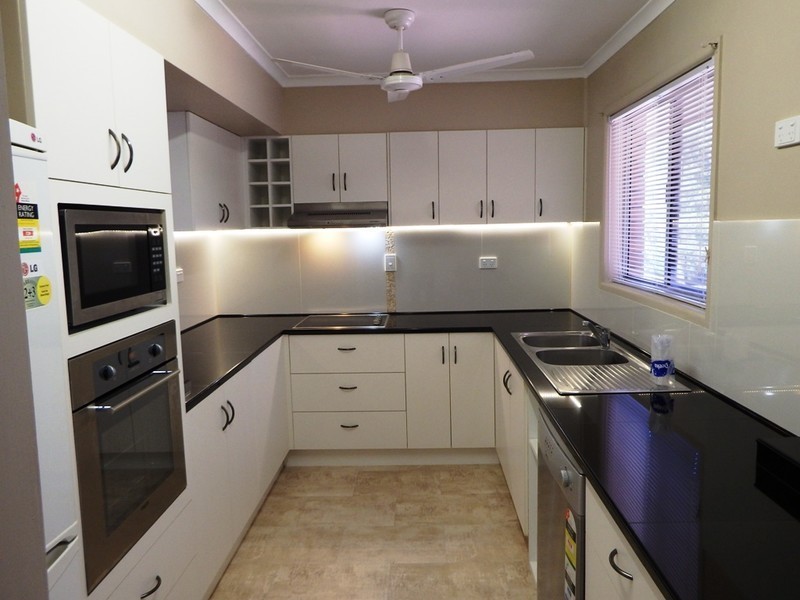 37 Caroline Street, Riverview QLD 4303