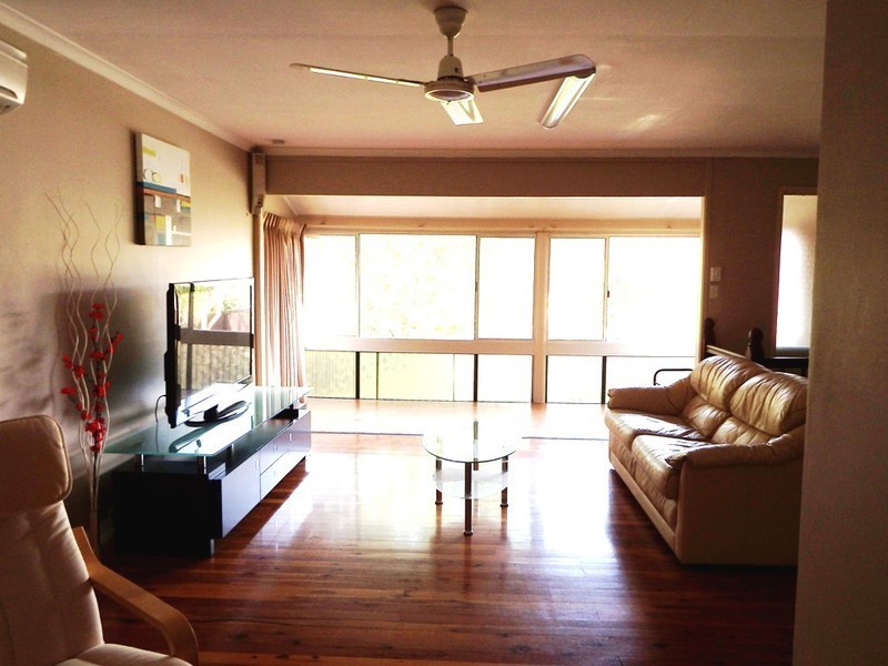 37 Caroline Street, Riverview QLD 4303