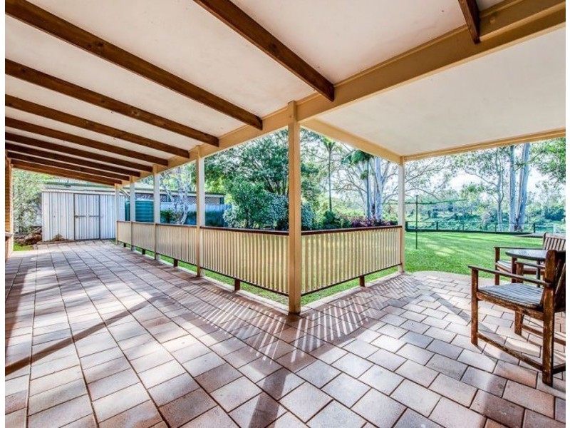 38 Islandview Street, Barellan Point QLD 4306