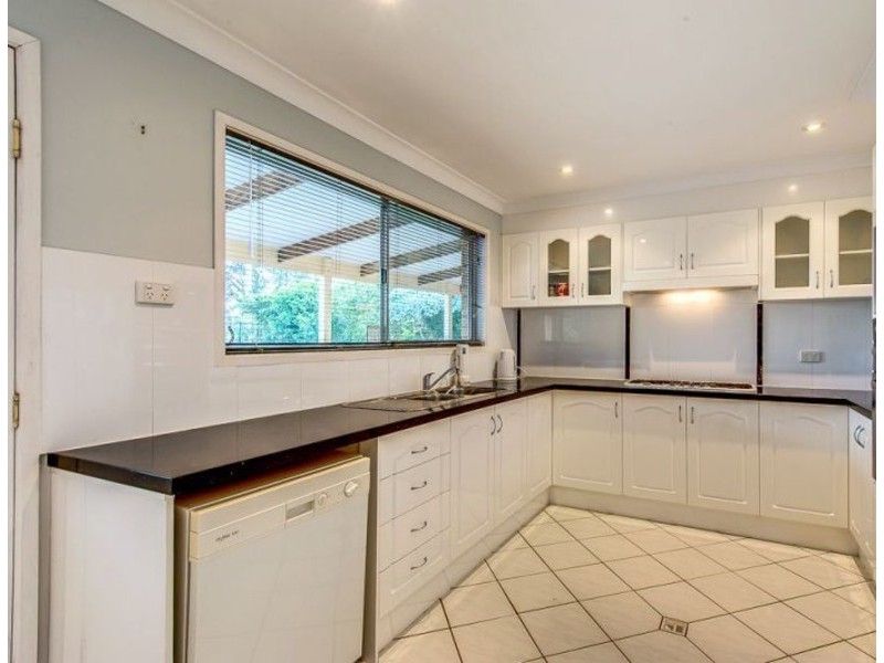 38 Islandview Street, Barellan Point QLD 4306