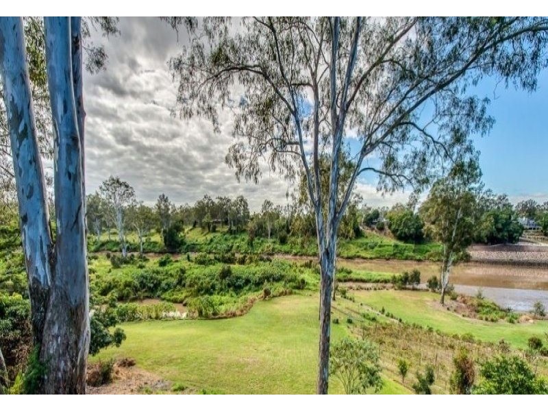 38 Islandview Street, Barellan Point QLD 4306