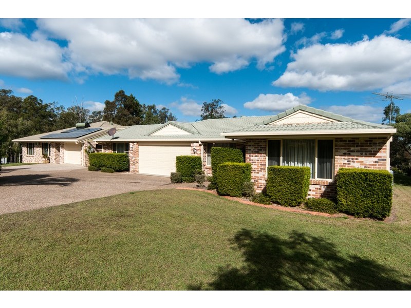 1 Darling Court, Karalee QLD 4306