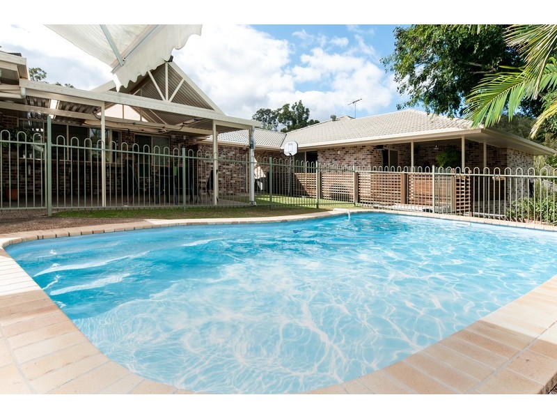 1 Darling Court, Karalee QLD 4306
