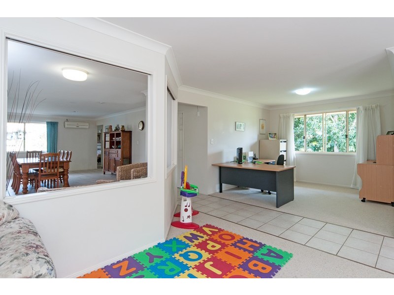 1 Darling Court, Karalee QLD 4306