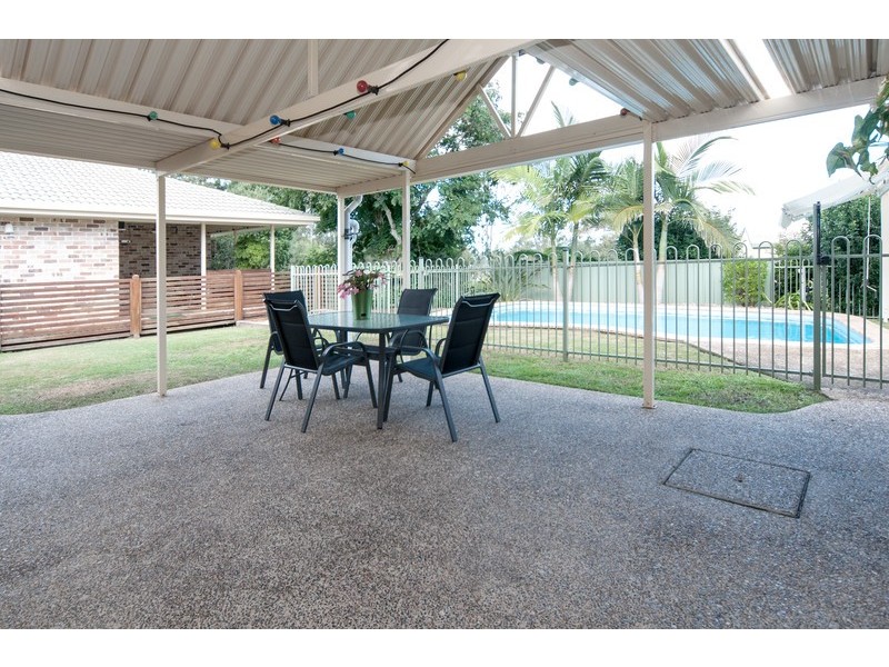 1 Darling Court, Karalee QLD 4306