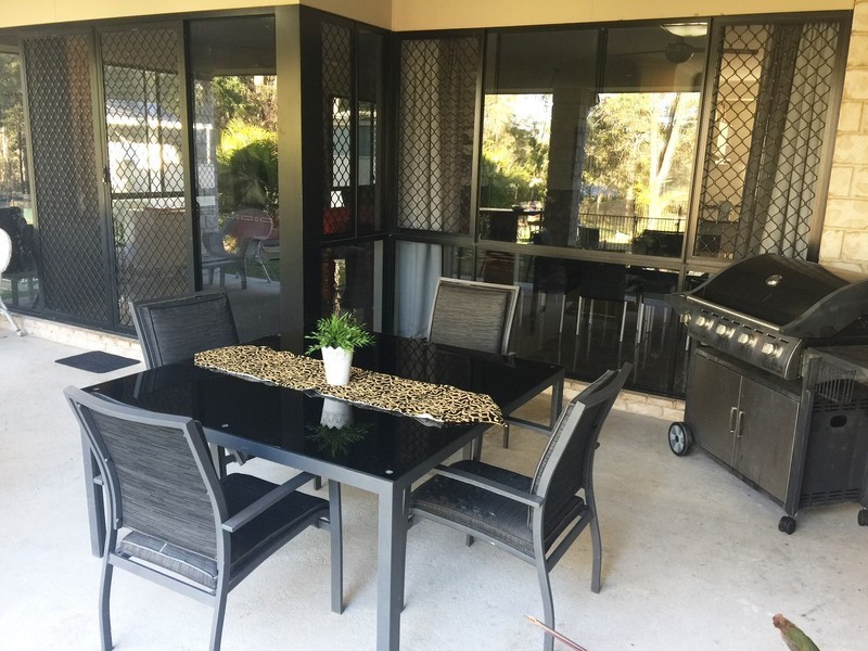 11 Endeavour Street, Karalee QLD 4306