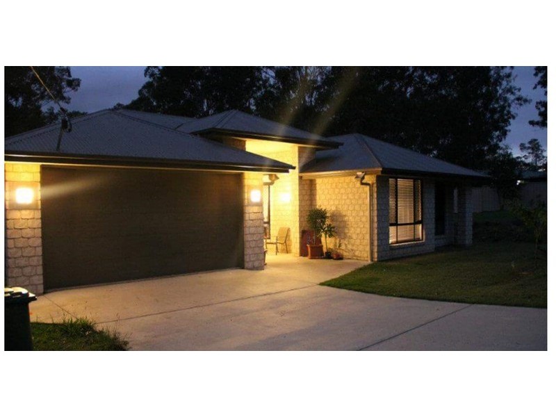 11 Endeavour Street, Karalee QLD 4306