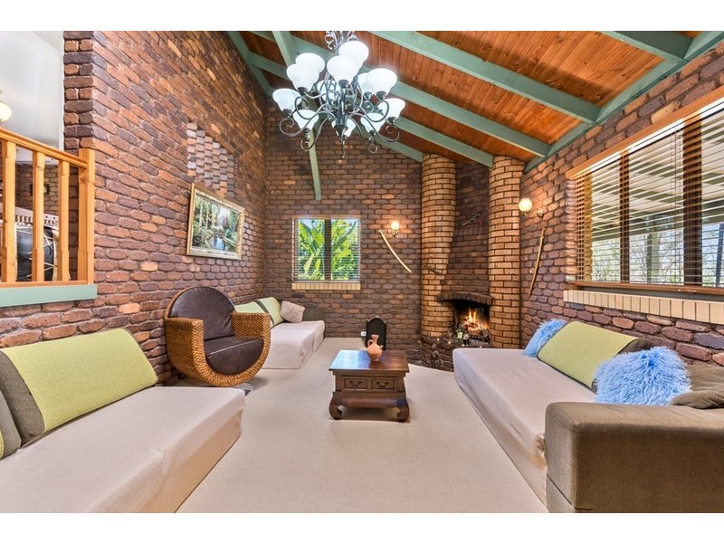 9 Baaring Drive, Karana Downs QLD 4306