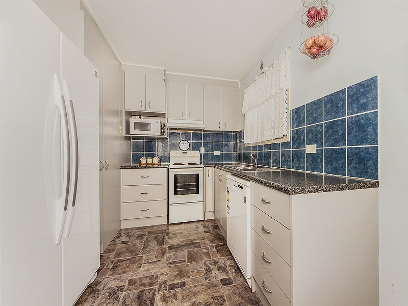 81 North Station Road, North Booval QLD 4304