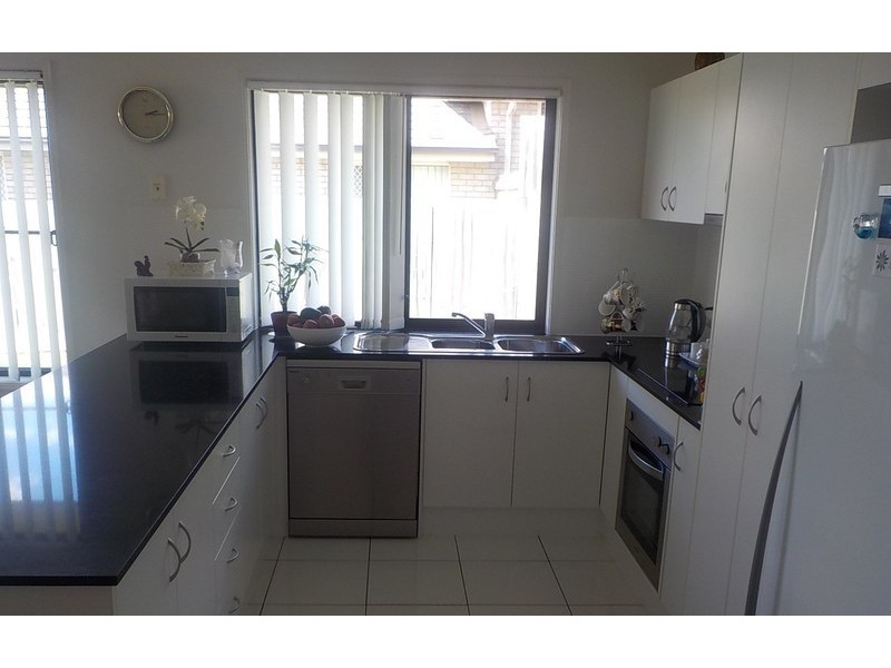 86 Avon Street, Leichhardt QLD 4305