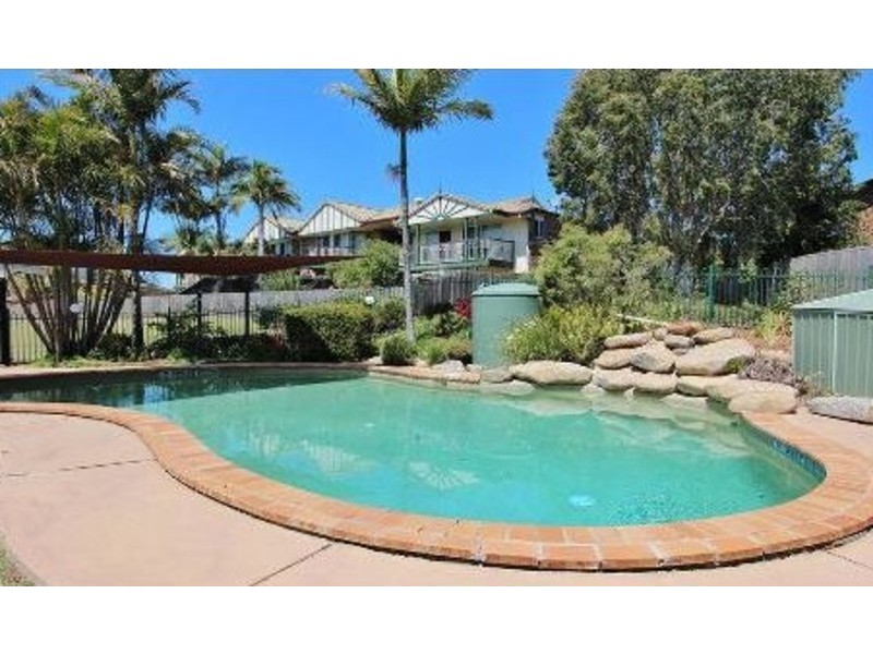 302 Colleges Road, Karana Downs QLD 4306