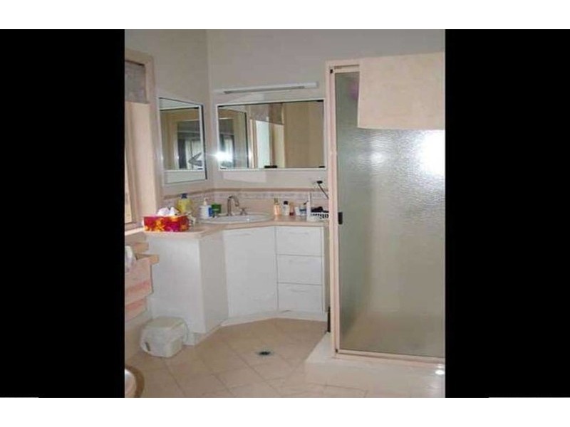 31 Chermside Road, Eastern Heights QLD 4305