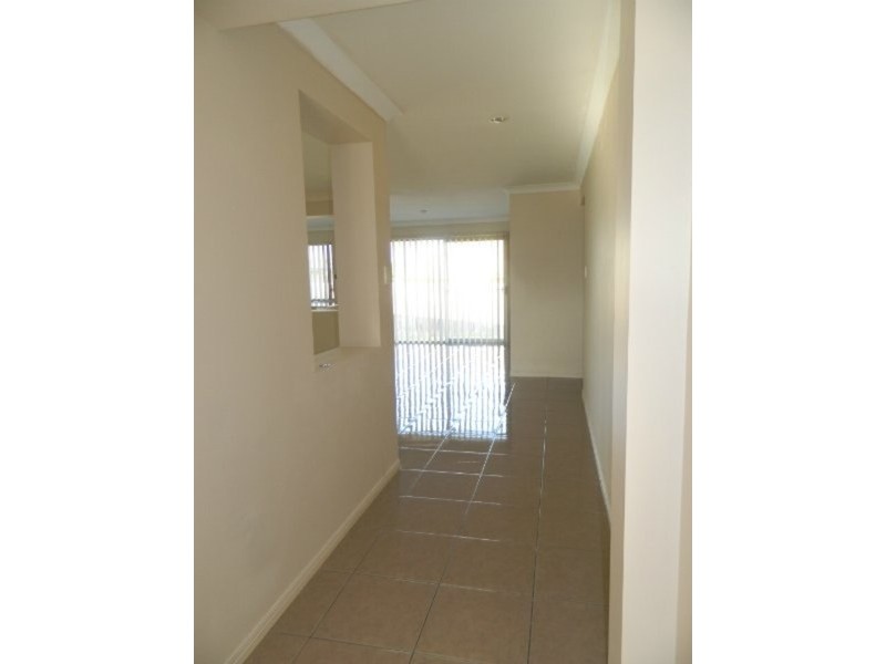Flinders View QLD 4305