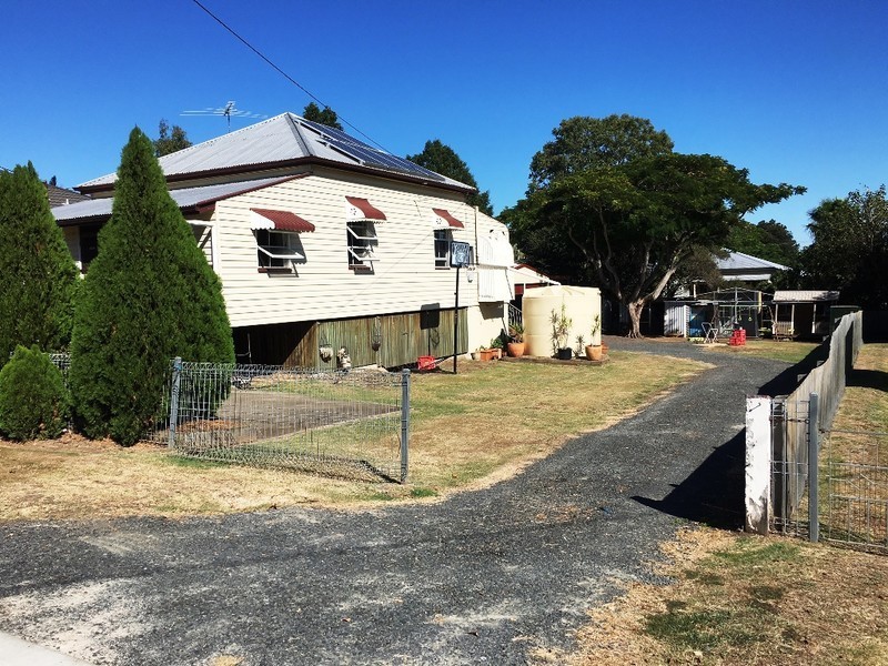 7 Cook Street, East Ipswich QLD 4305