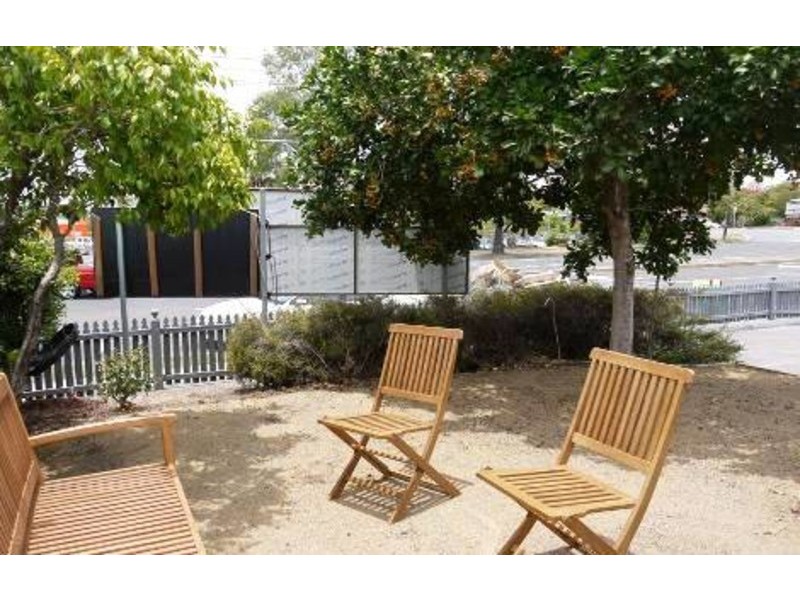 3 Hamilton Street, Booval QLD 4304