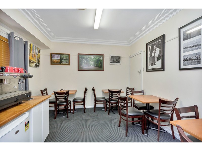 3 Hamilton Street, Booval QLD 4304