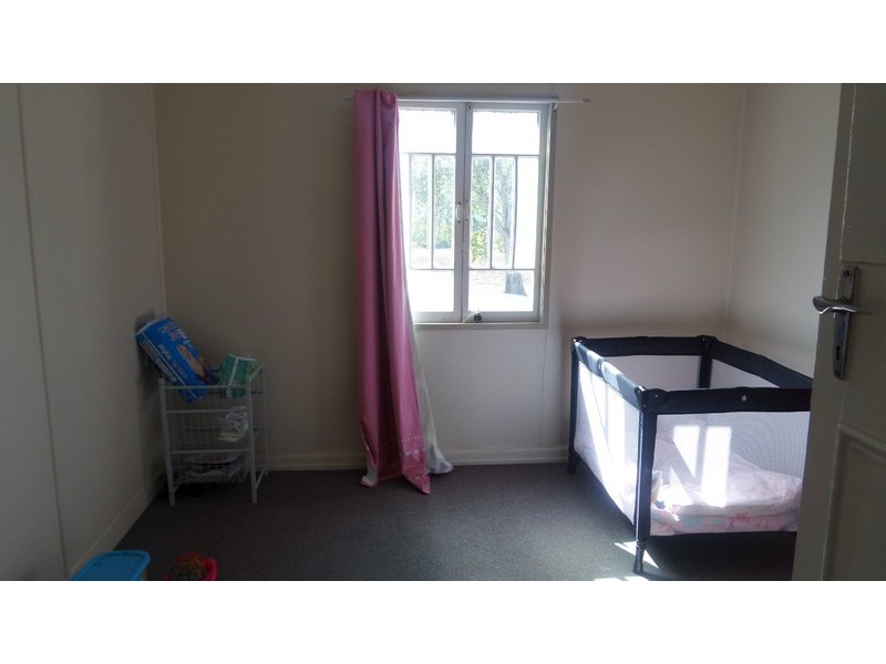 3 Lobb Street, Churchill QLD 4305