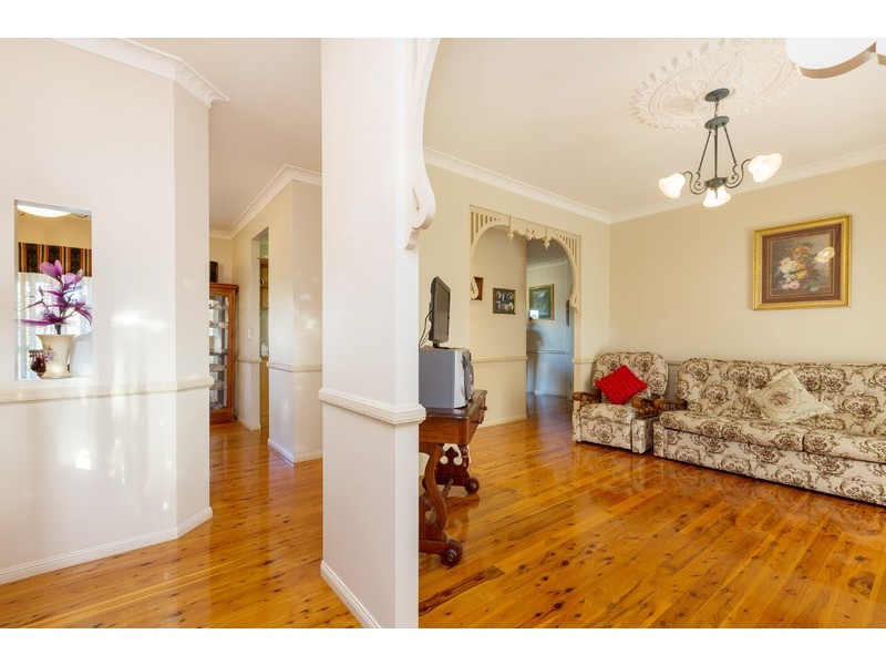 8 Willowdowns Drive, Karalee QLD 4306