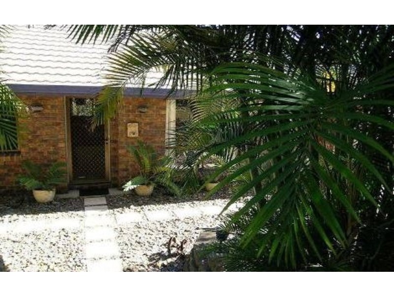 37-39 Islandview Street, Barellan Point QLD 4306