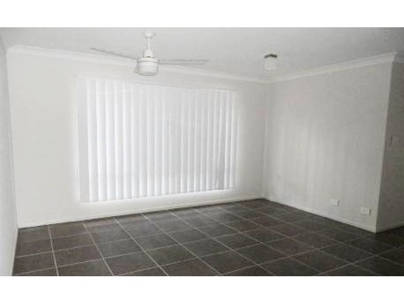 88 High Street, Blackstone QLD 4304