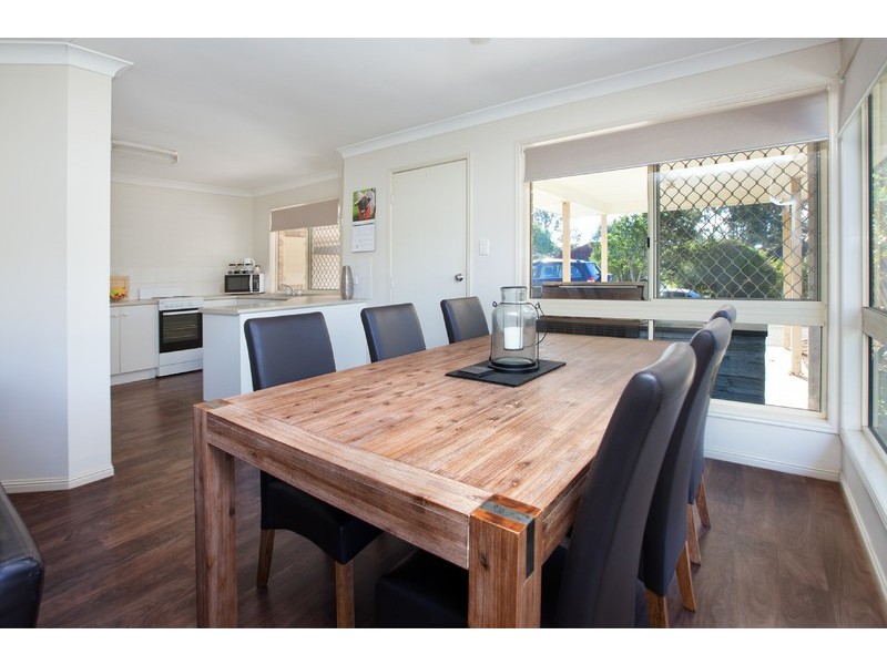 2/10 Phillip Street, One Mile QLD 4305