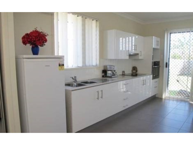 17 Iris Court, Yamanto QLD 4305