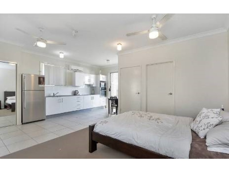 13 Iris Court, Yamanto QLD 4305