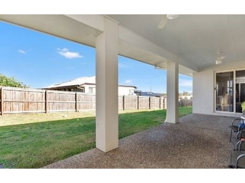 13 Iris Court, Yamanto QLD 4305