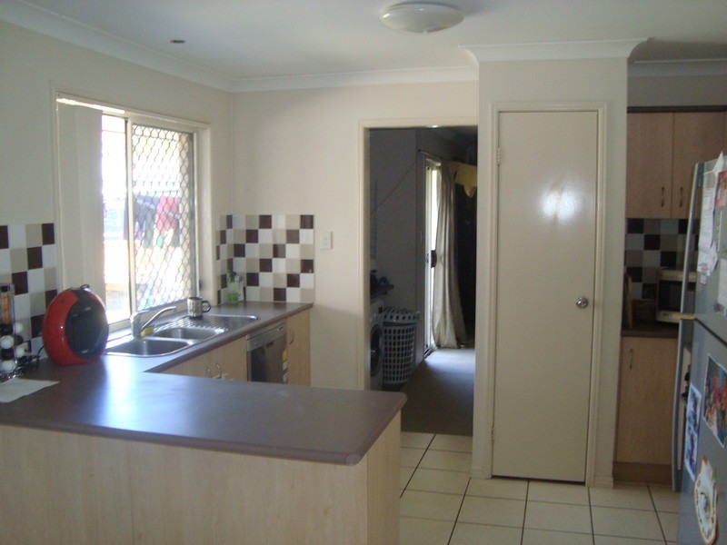 5 Deiter Court, Edens Landing QLD 4207