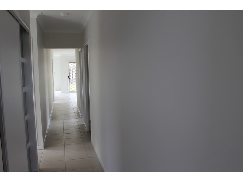 24 Moondarra Street, Pimpama QLD 4209