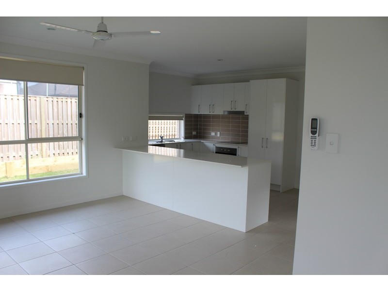 24 Moondarra Street, Pimpama QLD 4209