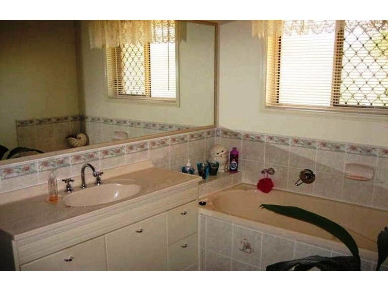 164 Lansdowne Way, Chuwar QLD 4306