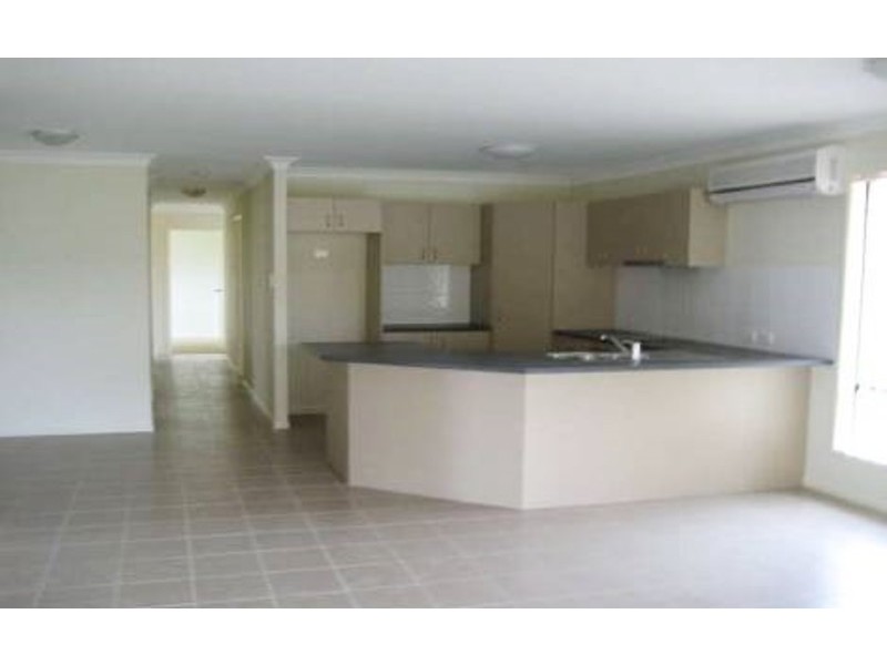 25 St Aubins Drive, Brassall QLD 4305