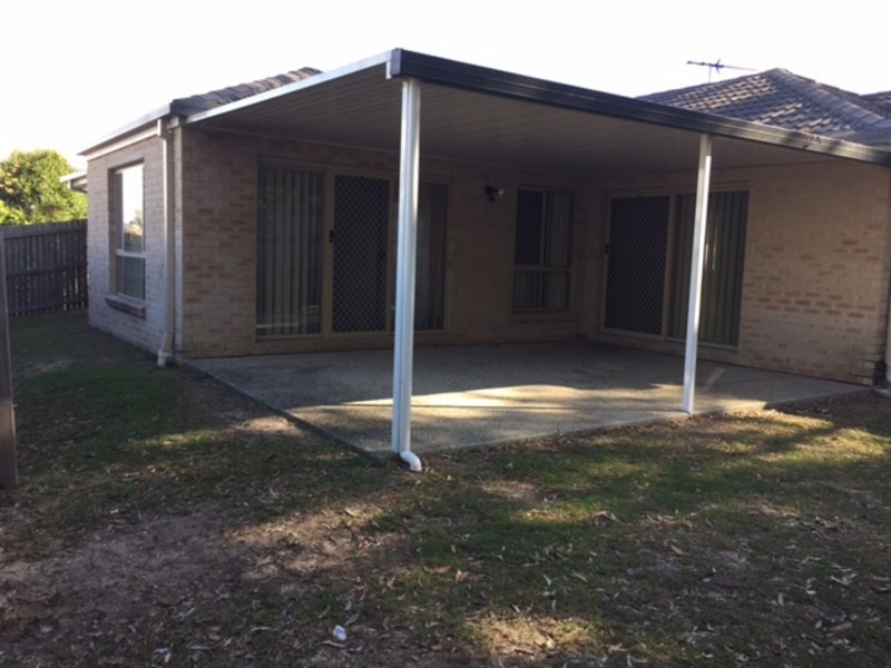 20 Hill End Avenue, Hillcrest QLD 4118