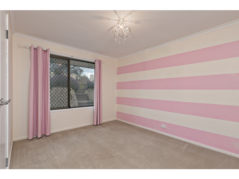 33-35 Islandview Street, Barellan Point QLD 4306