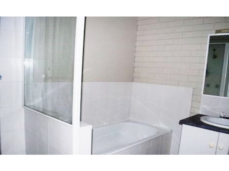 1/10 Phillip Street, One Mile QLD 4305