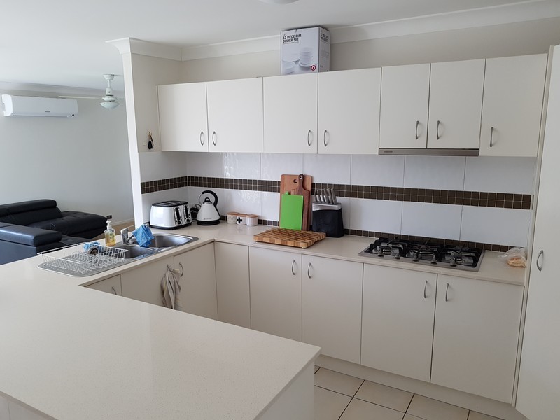 6 Williamson Place, Redbank Plains QLD 4301