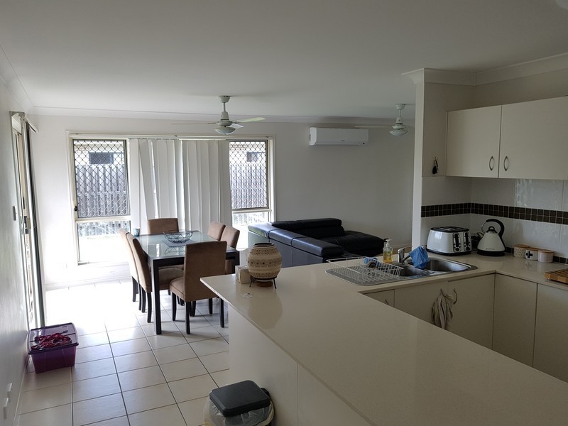 6 Williamson Place, Redbank Plains QLD 4301