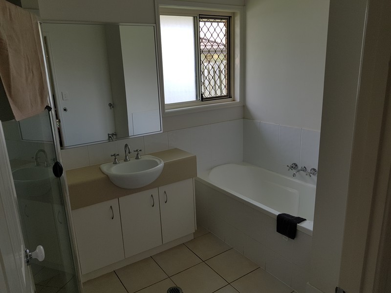 6 Williamson Place, Redbank Plains QLD 4301